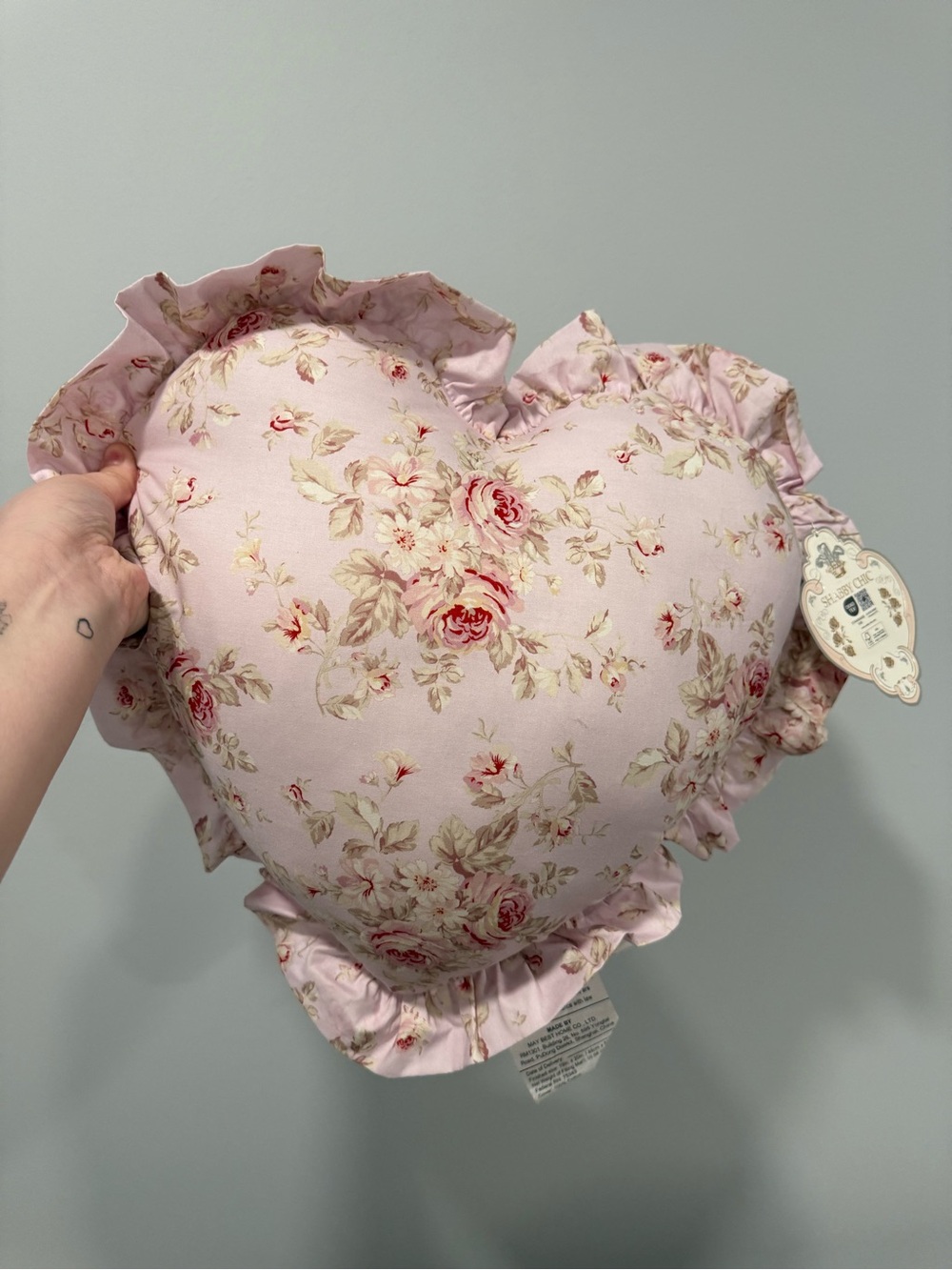 Shabby Chic Heart Shaped Floral Ruffle Pillow - Pink